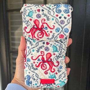 Vera Bradley Carson Cell Phone Crossbody in Sea Life